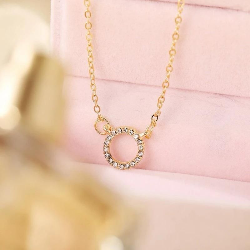 💫 Kella Elegant Circle Pendant Necklace for Gorgeous Looks