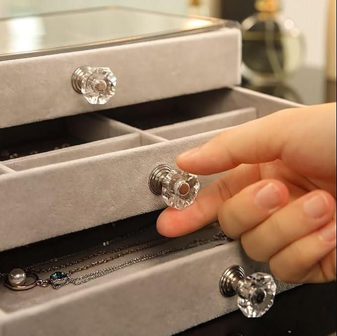 KELLA Luxe Clear Jewelry Storage Box — Elegant, Practical & Display-Ready